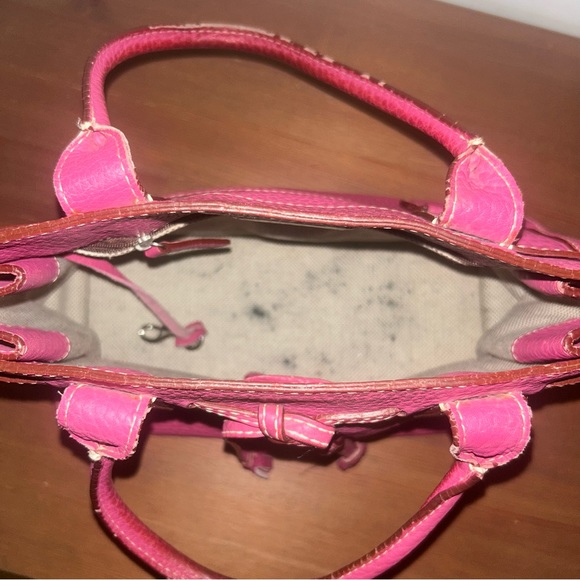 Dooney & Bourke Genuine Pink Pebble Grain Leather Purse Handbag w/ Tassel Detail - Picture 8 of 11